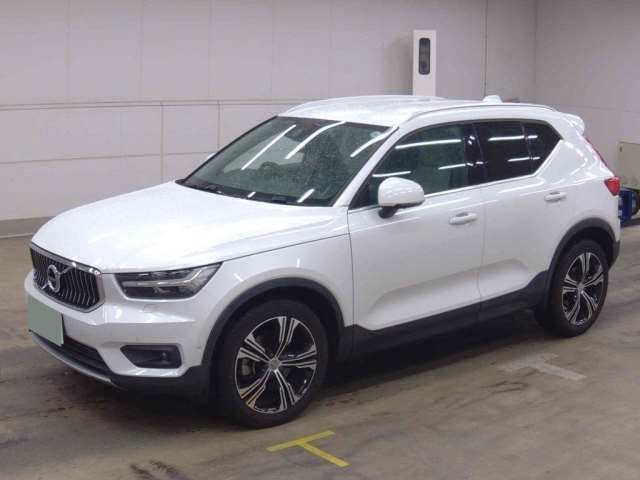 2019 Volvo XC40 T4 AWD - photo 1 2019 Volvo XC40 T4 AWD Sedan for sale, Japanese used car export | GULJI TRADERS