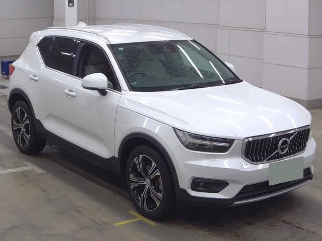 2019 Volvo XC40 T4 AWD - photo 1 2019 Volvo XC40 T4 AWD Sedan for sale, Japanese used car export | GULJI TRADERS