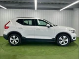 2020 Volvo XC40 T4 Momentum Sedan for sale, Japanese used car export - photo 15 of 20 | GULJI TRADERS