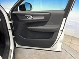 2020 Volvo XC40 T4 AWD Sedan for sale, Japanese used car export - photo 26 of 30 | GULJI TRADERS