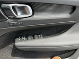 2020 Volvo XC40 4WD Sedan for sale, Japanese used car export - photo 37 of 46 | GULJI TRADERS