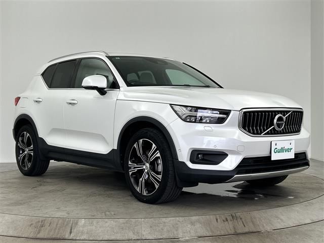2021 Volvo XC40 XC40 B4 AWD 4WD - photo 1 2021 Volvo XC40 XC40 B4 AWD 4WD Sedan for sale, Japanese used car export - photo 1 of 24 | GULJI TRADERS