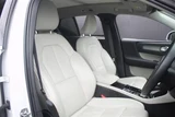 2021 Volvo XC40 RPh T5 Inscription Sedan for sale, Japanese used car export - photo 26 of 30 | GULJI TRADERS