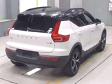 2021 Volvo XC40 B4 AWD 4WD Sedan for sale, Japanese used car export - photo 2 of 13 | GULJI TRADERS