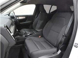 2021 Volvo XC40 B4 AWD 4WD Sedan for sale, Japanese used car export - photo 5 of 17 | GULJI TRADERS