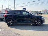 2021 Volvo XC40 B4 AWD 4WD Sedan for sale, Japanese used car export - photo 9 of 17 | GULJI TRADERS