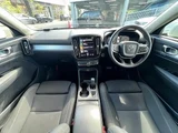 2021 Volvo XC40 B4 AWD Momentum Sedan for sale, Japanese used car export - photo 2 of 9 | GULJI TRADERS