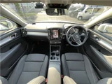 2022 Volvo XC40 4WD Sedan for sale, Japanese used car export - photo 3 of 40 | GULJI TRADERS
