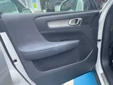 2022 Volvo XC40 B4 AWD Sedan for sale, Japanese used car export - photo 34 of 45 | GULJI TRADERS
