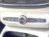 2022 Volvo XC40 B4 AWD Sedan for sale, Japanese used car export - photo 21 of 30 | GULJI TRADERS