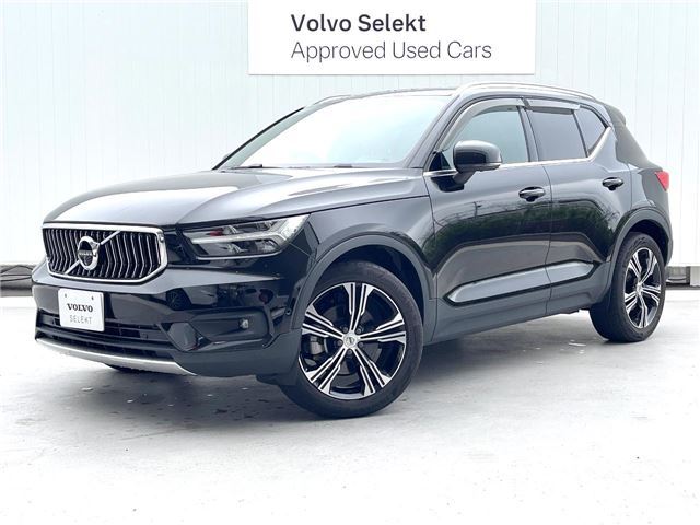 2022 Volvo XC40 B4 AWD Sedan for sale, Japanese used car export - photo 1 of 30 | GULJI TRADERS