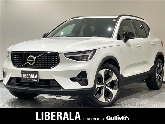 2023 Volvo XC40 XC40 AWD 4WD Sedan for sale, Japanese used car export - photo 1 of 23 | GULJI TRADERS
