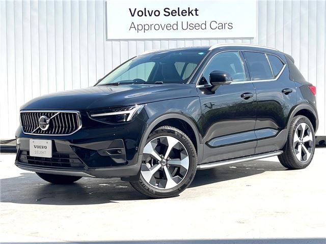 2024 Volvo XC40 B4 AWD - photo 1 2024 Volvo XC40 B4 AWD Sedan for sale, Japanese used car export - photo 1 of 30 | GULJI TRADERS