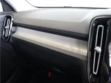 2025 Volvo XC40 Ultra B4 AWD Sedan for sale, Japanese used car export - photo 32 of 47 | GULJI TRADERS