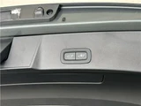2025 Volvo XC40 B4 AWD Sedan for sale, Japanese used car export - photo 17 of 32 | GULJI TRADERS