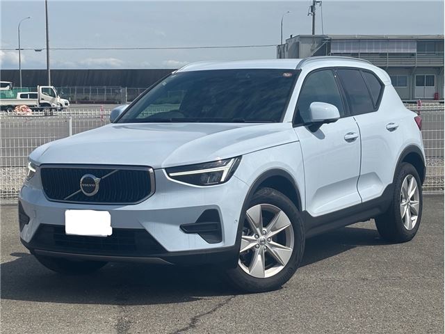 2025 Volvo XC40 - photo 1 2025 Volvo XC40 Sedan for sale, Japanese used car export - photo 1 of 30 | GULJI TRADERS