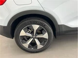 2025 Volvo XC40 B4 AWD Sedan for sale, Japanese used car export - photo 8 of 15 | GULJI TRADERS