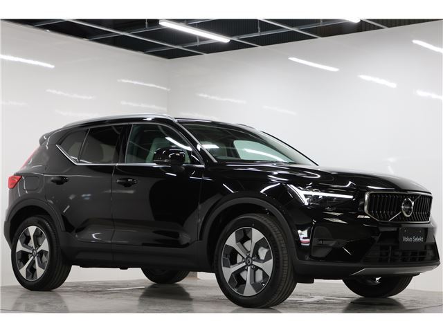 2026 Volvo XC40 B4 AWD Sedan for sale, Japanese used car export | GULJI TRADERS