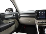 2026 Volvo XC40 B4 AWD Sedan for sale, Japanese used car export - photo 71 of 72 | GULJI TRADERS
