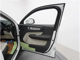 2026 Volvo XC40 B3 Sedan for sale, Japanese used car export - photo 39 of 70 | GULJI TRADERS