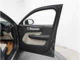 2026 Volvo XC40 B3 Sedan for sale, Japanese used car export - photo 39 of 72 | GULJI TRADERS