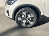 2026 Volvo XC40 Sedan for sale, Japanese used car export - photo 17 of 19 | GULJI TRADERS