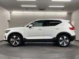 2026 Volvo XC40 B4 AWD 4WD Sedan for sale, Japanese used car export - photo 7 of 57 | GULJI TRADERS