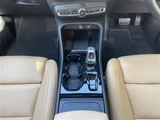 2019 Volvo XC40 Recharge XC40 T4 AWD 4WD Sedan for sale, Japanese used car export - photo 18 of 22 | GULJI TRADERS