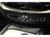 2021 Volvo XC60 B5 AWD Sedan for sale, Japanese used car export - photo 53 of 59 | GULJI TRADERS