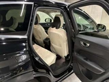 2021 Volvo XC60 B5 AWD 4WD Sedan for sale, Japanese used car export - photo 54 of 65 | GULJI TRADERS