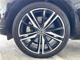 2021 Volvo XC60 B6 AWD Sedan for sale, Japanese used car export - photo 8 of 30 | GULJI TRADERS