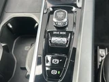 2021 Volvo XC60 XC60 B6 AWD 4WD Sedan for sale, Japanese used car export - photo 16 of 24 | GULJI TRADERS