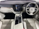 2021 Volvo XC60 XC60 B5 AWD 4WD Sedan for sale, Japanese used car export - photo 5 of 24 | GULJI TRADERS