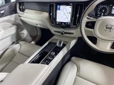 2021 Volvo XC60 XC60 B5 AWD 4WD Sedan for sale, Japanese used car export - photo 18 of 24 | GULJI TRADERS