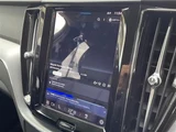 2021 Volvo XC60 XC60 B5 AWD 4WD Sedan for sale, Japanese used car export - photo 16 of 21 | GULJI TRADERS
