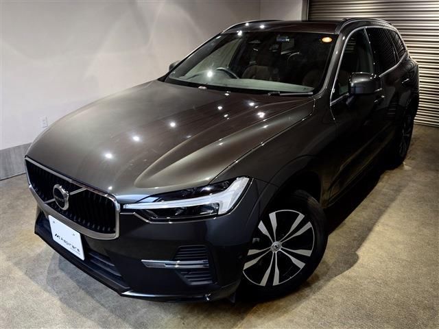 2021 Volvo XC60 B5 AWD Momentum Sedan for sale, Japanese used car export - photo 1 of 13 | GULJI TRADERS