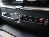 2021 Volvo XC60 B5 AWD Sedan for sale, Japanese used car export - photo 26 of 50 | GULJI TRADERS