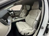 2021 Volvo XC60 B5 AWD 4WD Sedan for sale, Japanese used car export - photo 5 of 17 | GULJI TRADERS