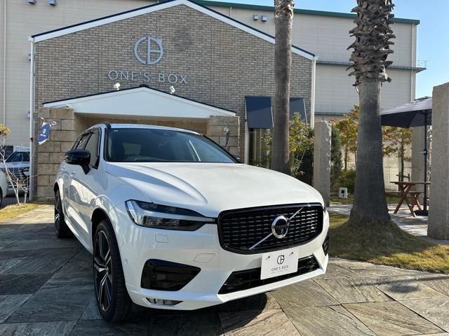 2021 Volvo XC60 B6 AWD Sedan for sale, Japanese used car export - photo 1 of 9 | GULJI TRADERS