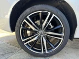 2021 Volvo XC60 B6 AWD Sedan for sale, Japanese used car export - photo 3 of 9 | GULJI TRADERS