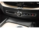 2022 Volvo XC60 B5 AWD Sedan for sale, Japanese used car export - photo 52 of 58 | GULJI TRADERS