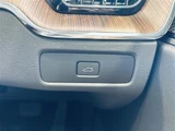 2022 Volvo XC60 XC60 B5 AWD 4WD Sedan for sale, Japanese used car export - photo 14 of 24 | GULJI TRADERS
