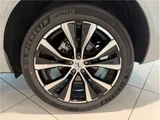 2025 Volvo XC60 Ultra B5 AWD Dark Edition Sedan for sale, Japanese used car export - photo 46 of 53 | GULJI TRADERS
