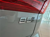 2025 Volvo XC60 Ultra B5 AWD Dark Edition Sedan for sale, Japanese used car export - photo 48 of 53 | GULJI TRADERS