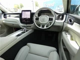 2025 Volvo XC60 Hybrid Sedan for sale, Japanese used car export - photo 24 of 67 | GULJI TRADERS