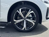 2025 Volvo XC60 T6 AWD Hybrid Sedan for sale, Japanese used car export - photo 37 of 39 | GULJI TRADERS