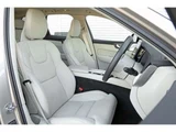 2025 Volvo XC60 T6 AWD PHV Sedan for sale, Japanese used car export - photo 7 of 18 | GULJI TRADERS