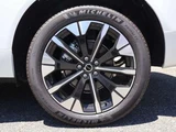 2025 Volvo XC60 B5 AWD Sedan for sale, Japanese used car export - photo 2 of 9 | GULJI TRADERS