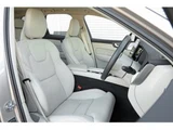 2025 Volvo XC60 T6 AWD PHV Sedan for sale, Japanese used car export - photo 7 of 9 | GULJI TRADERS