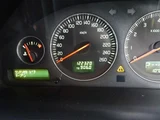 2005 Volvo XC70 4W 2.5T Sedan for sale, Japanese used car export - photo 6 of 24 | GULJI TRADERS